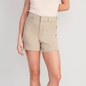 ✨Lightly Loved✨ Old Navy: High-Waisted Pixie Trouser Shorts -- 5-inch inseam